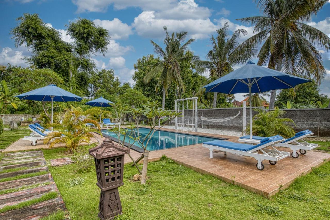 Megaland Bungalow Batununggul Extérieur photo