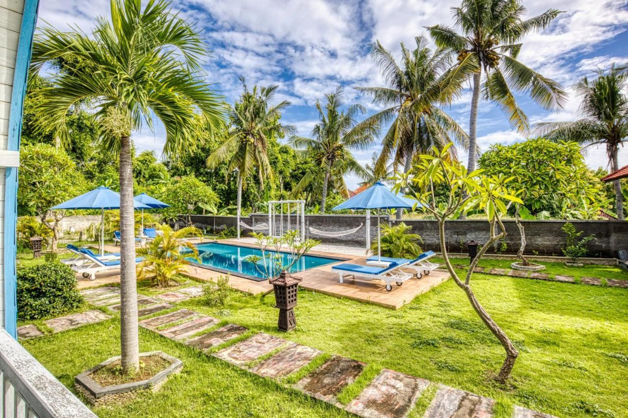 Megaland Bungalow Batununggul Extérieur photo